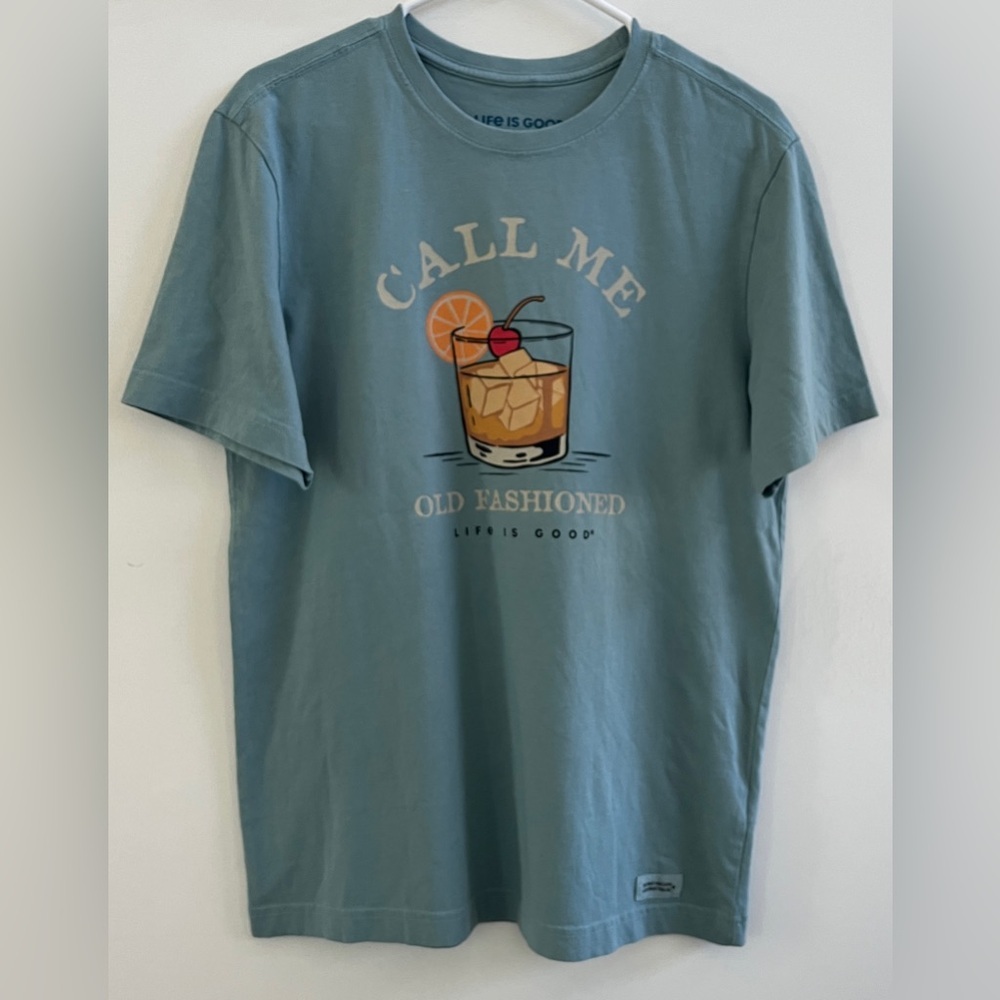Life Is Good Men's Call Me Old
Fashioned Short Sleeve
Tee Size:S -Classic Fit-
